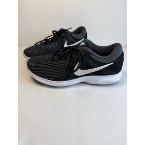 Nike Revolution 4 Sneakers Women's Size 9W Black/White Running Athletic Shoes